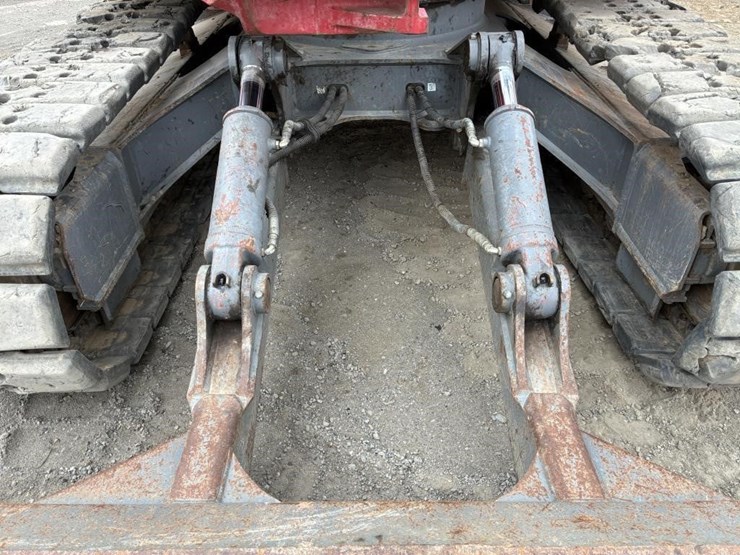 2019-takeuchi-tb2150-image-17