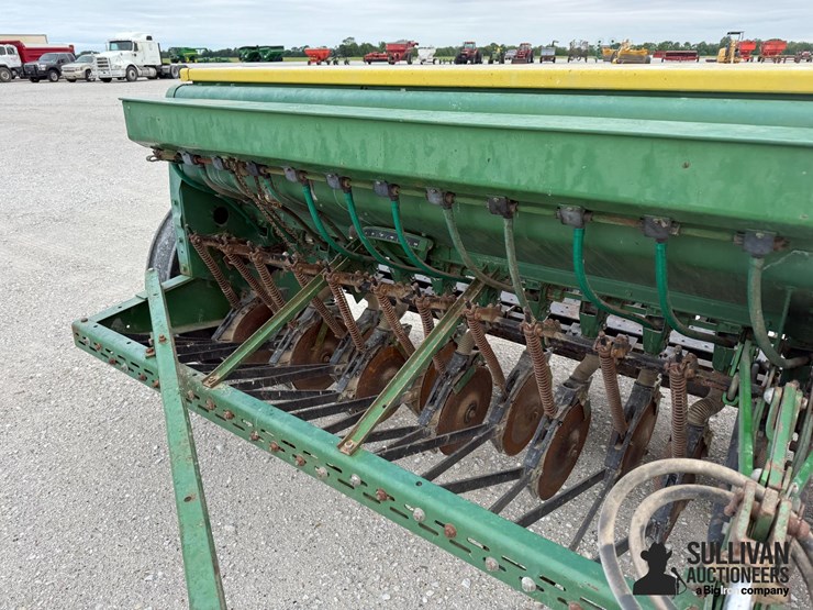 john-deere-8300-image-12