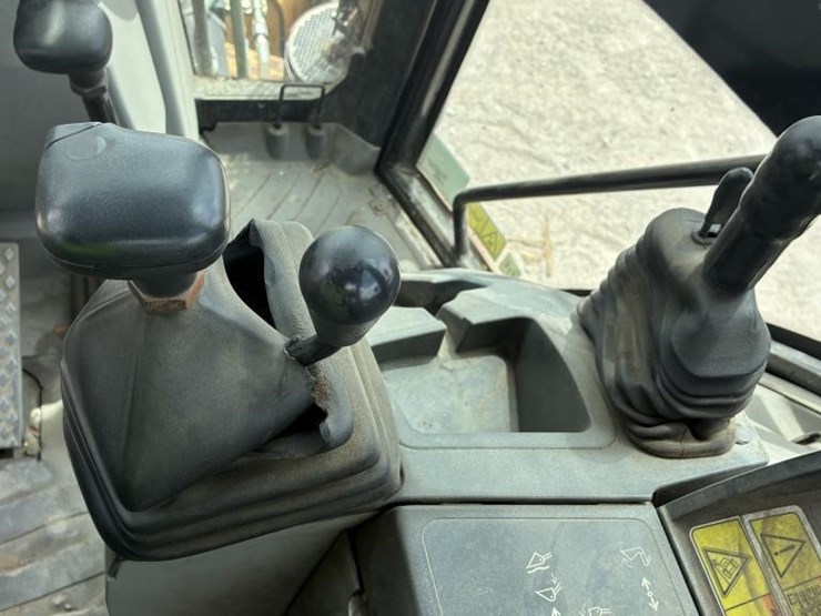 2008-caterpillar-430e-image-30