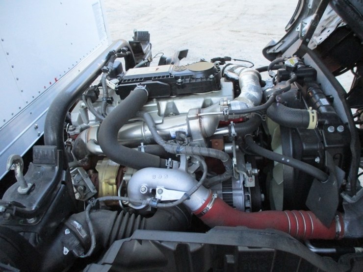 2018-hino-195-image-6