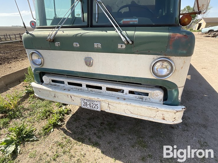 1970-ford-c600-image-9