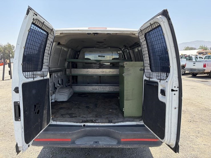 2003-ford-e350-sd-image-11