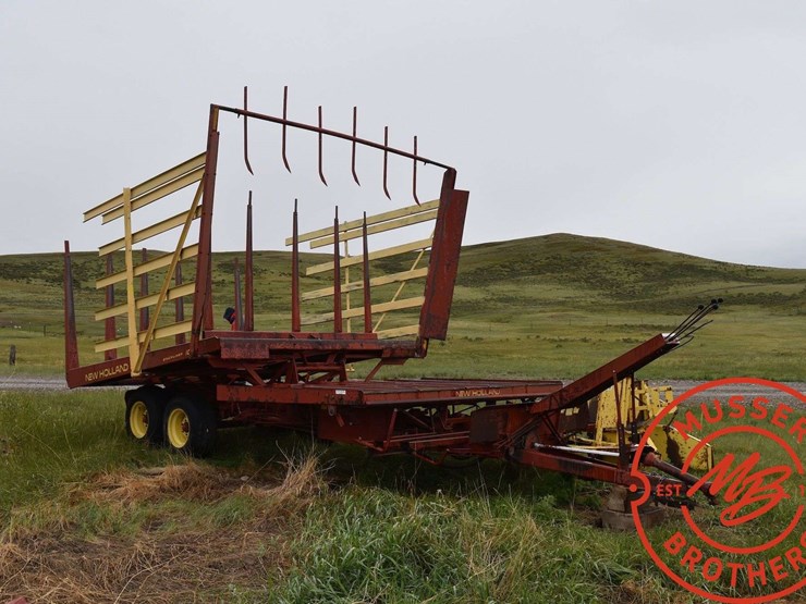 new-holland-1033-image-3