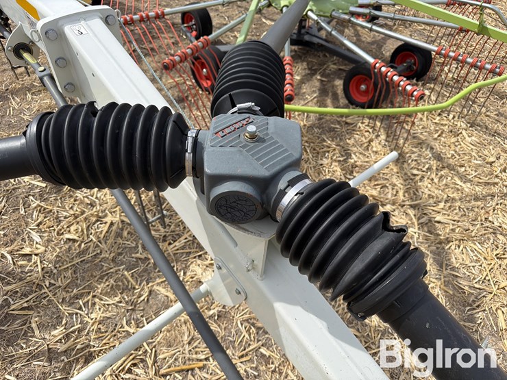 2015-claas-liner-2900-image-13