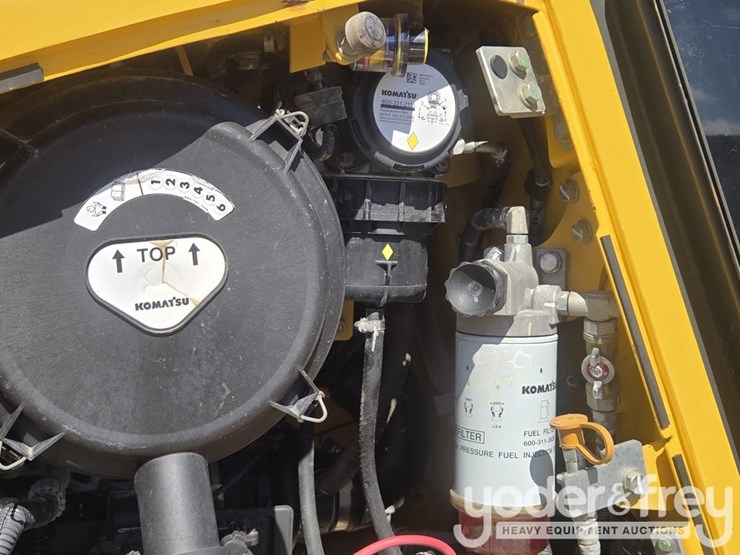 2022-komatsu-d61px-24-image-34