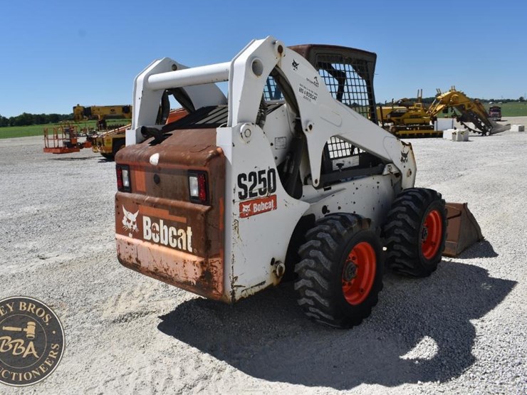 2007-bobcat-s250-image-18