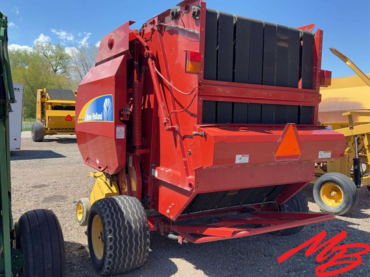 new-holland-br7090-image-7