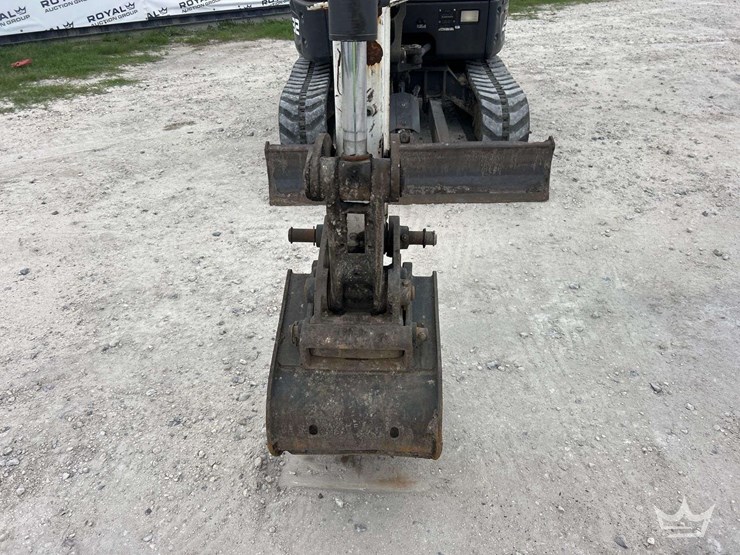 2019-bobcat-e32i-image-22