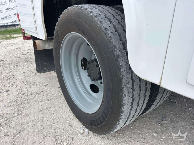 2016-ford-f550-image-36