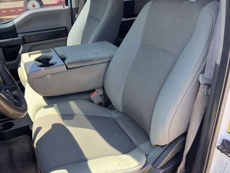2019-ford-f250-image-32