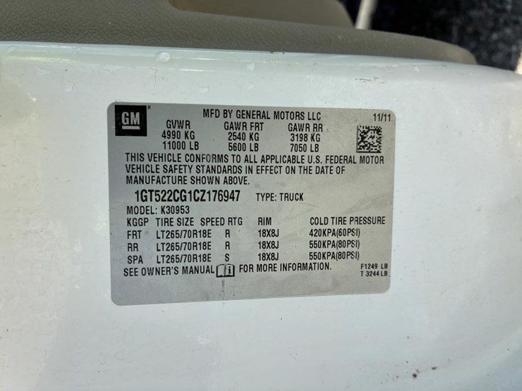 2012-gmc-3500hd-image-26