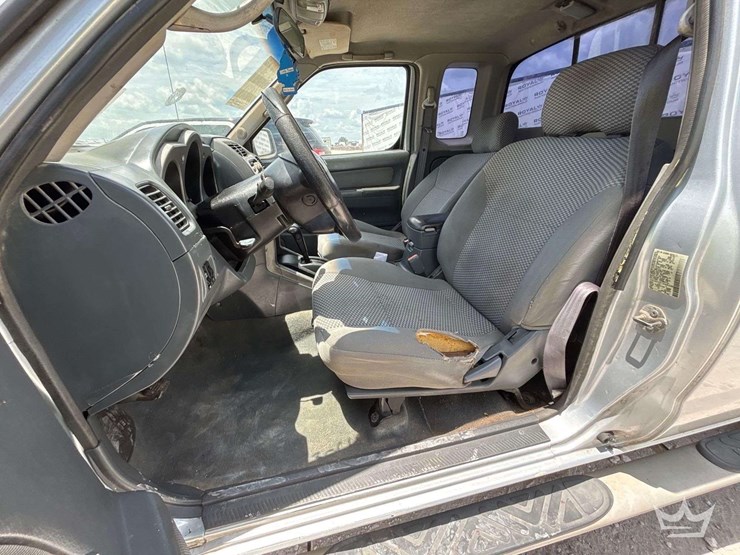 2002-nissan-frontier-image-12