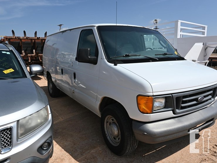 2006-ford-e150-image-8