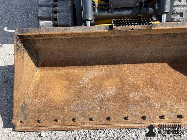 2024-john-deere-333-p-compact-track-loader-image-18