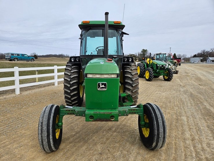 john-deere-2950-image-8