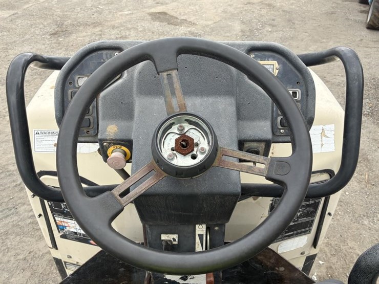 2005-ingersoll-rand-dd28hf-image-15