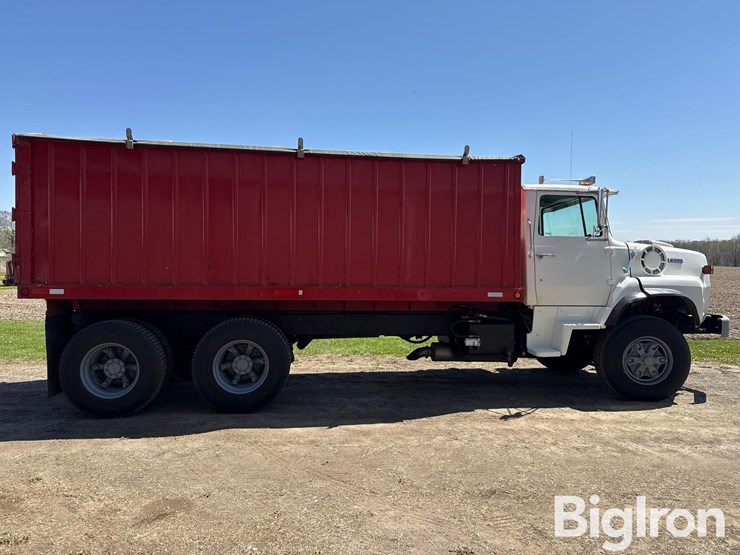 1990-ford-lts9000-image-4