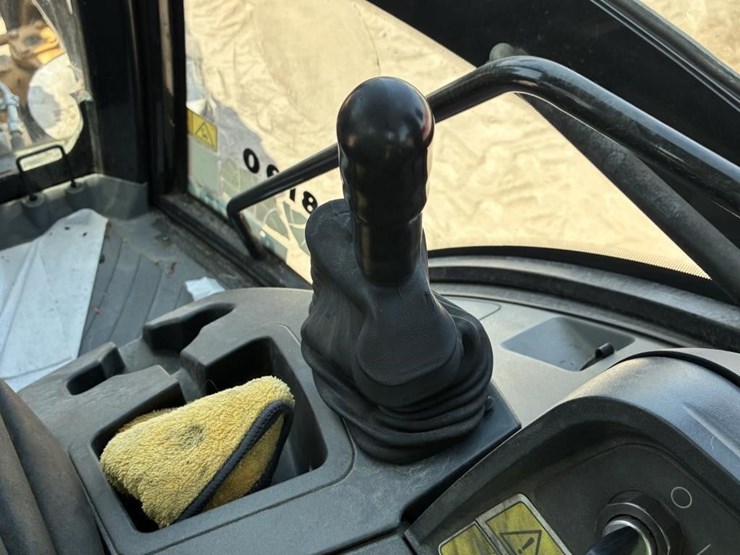 2008-caterpillar-430e-image-27
