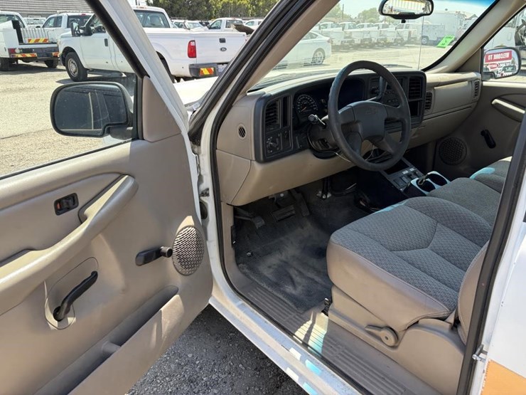 2006-chevrolet-silverado-1500-image-9