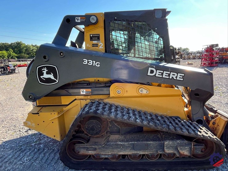 2020-deere-331g-image-26