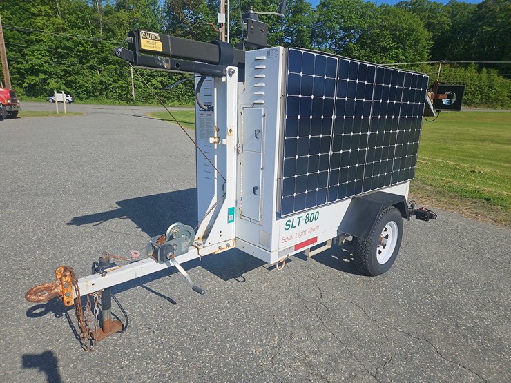 2012-progress-slt800-solar-tow-behind-light-tower-image-1