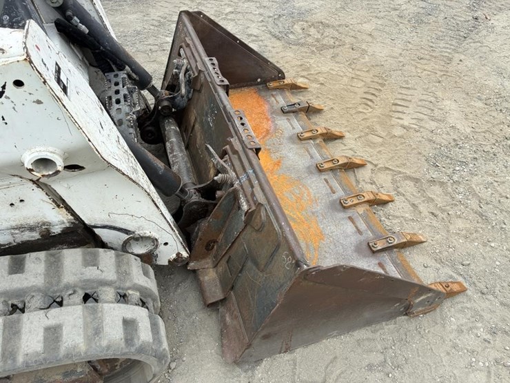 2020-bobcat-t590-image-9