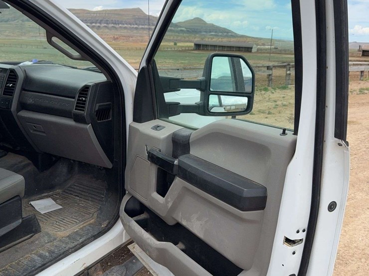 2019-ford-f350-image-30