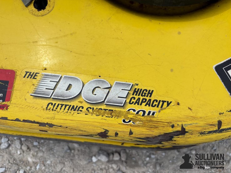 2013-john-deere-x738-image-10