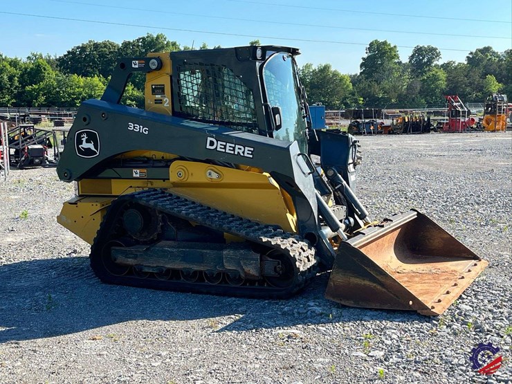 2020-deere-331g-image-6
