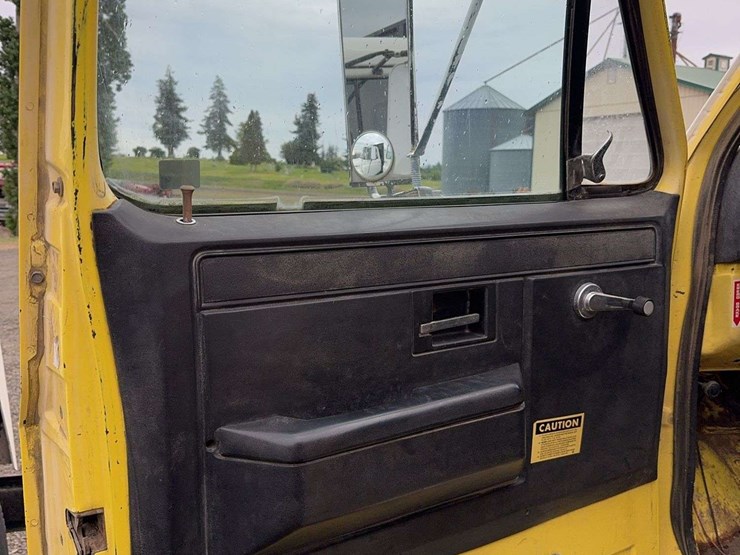 1982-gmc-7000-image-11