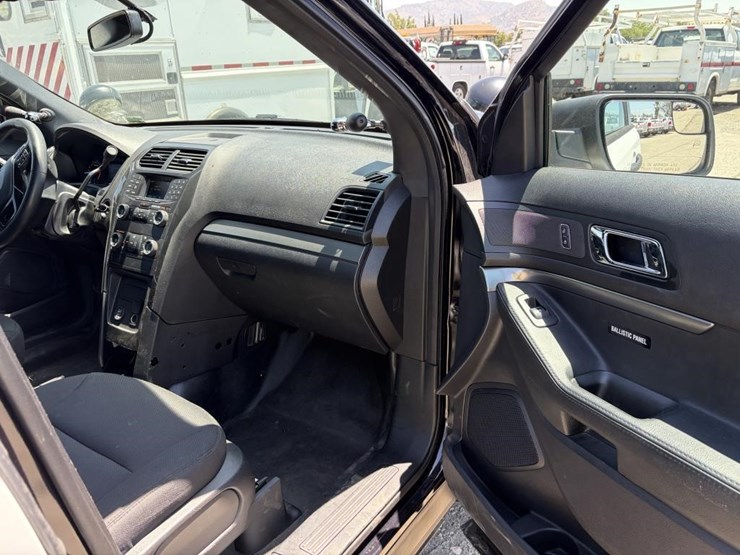 2019-ford-explorer-police-interceptor-image-9