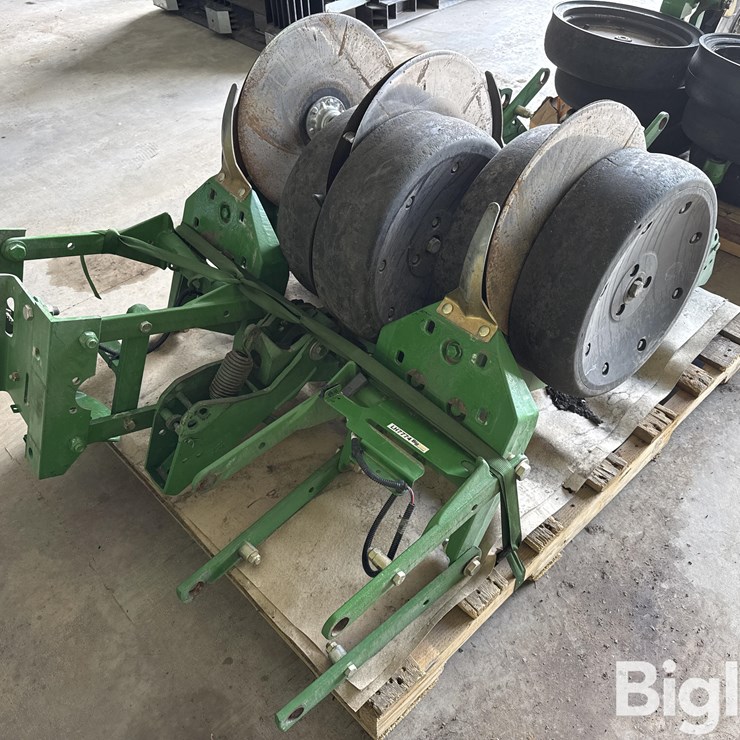 John Deere Planter Units W/Roller Wheels