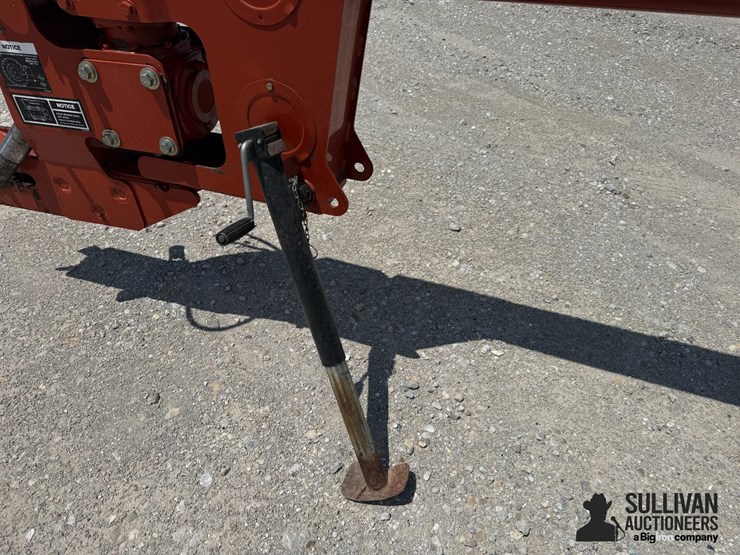 hesston-1345-image-14