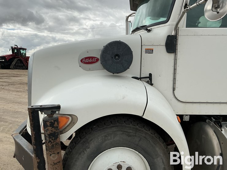 2015-peterbilt-337-image-16