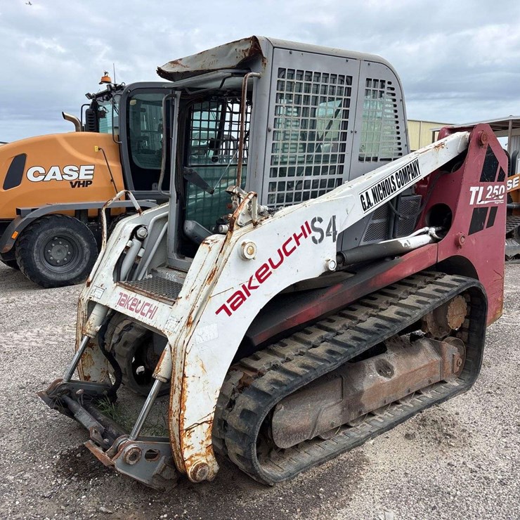 2009 TAKEUCHI TL250