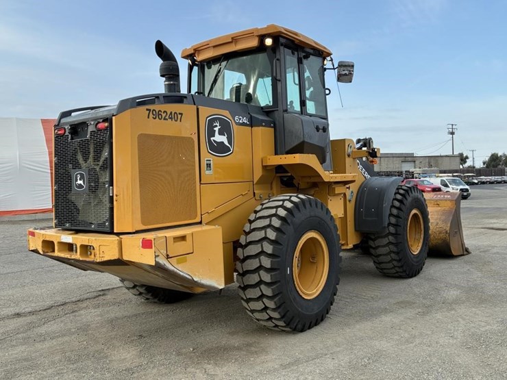 2020-deere-624l-image-3