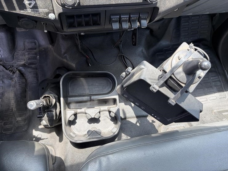 2016-ford-f650-image-24