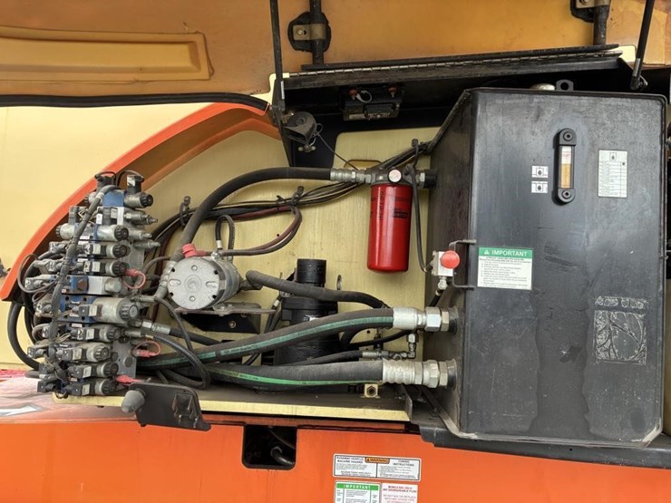 2008-jlg-800aj-image-21
