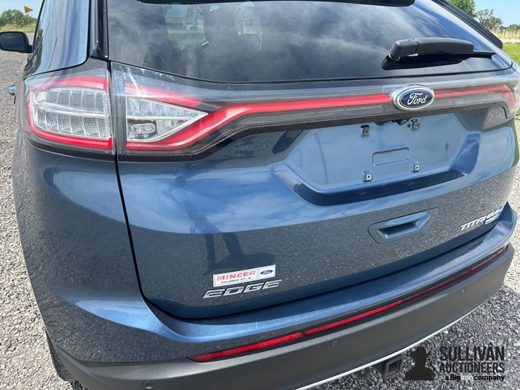 2018-ford-edge-titanium-image-11