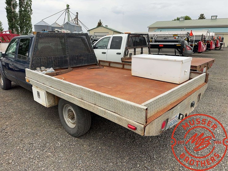 2000-chevrolet-k3500-image-15