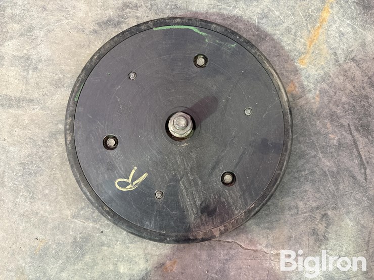 john-deere-planter-wheels-w/bolts-image-5