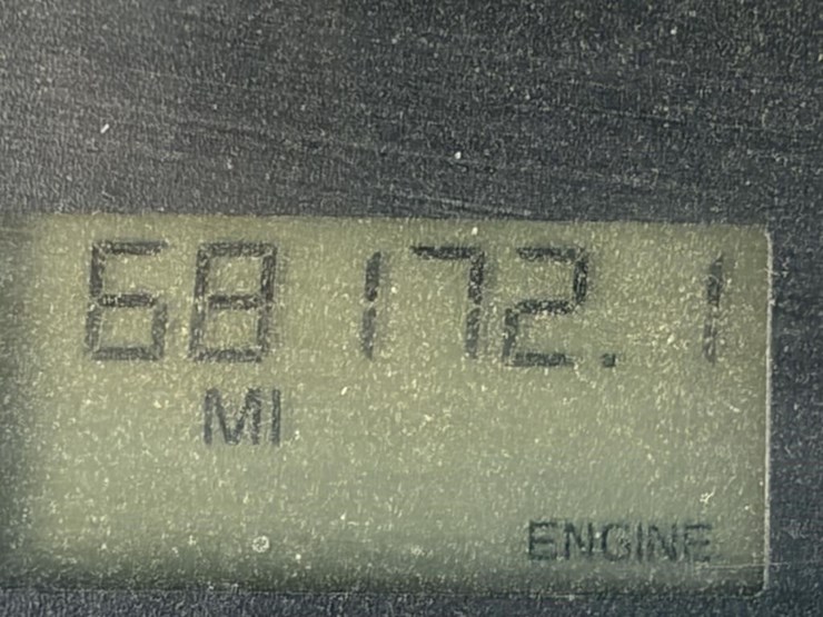 2012-freightliner-114sd-image-18