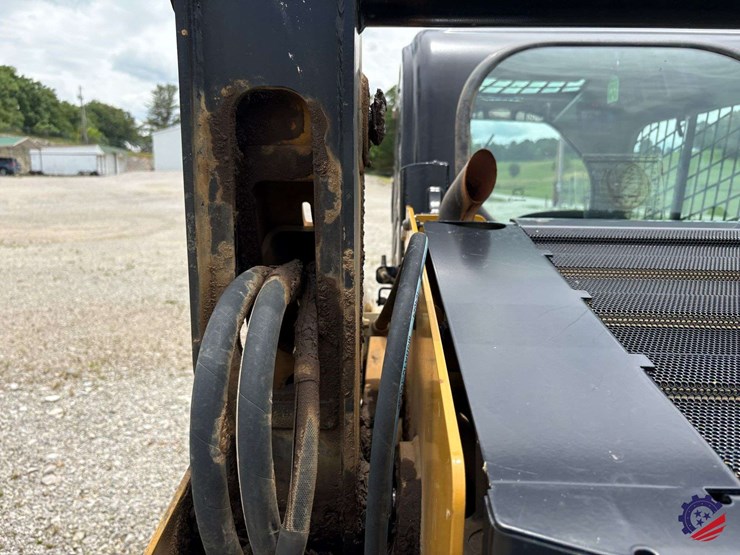 2022-caterpillar-259d3-image-66