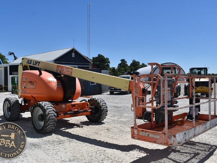 2014-jlg-600a-image-6