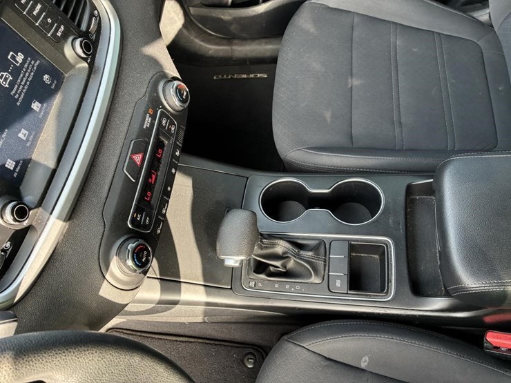 2019-kia-sorento-image-18