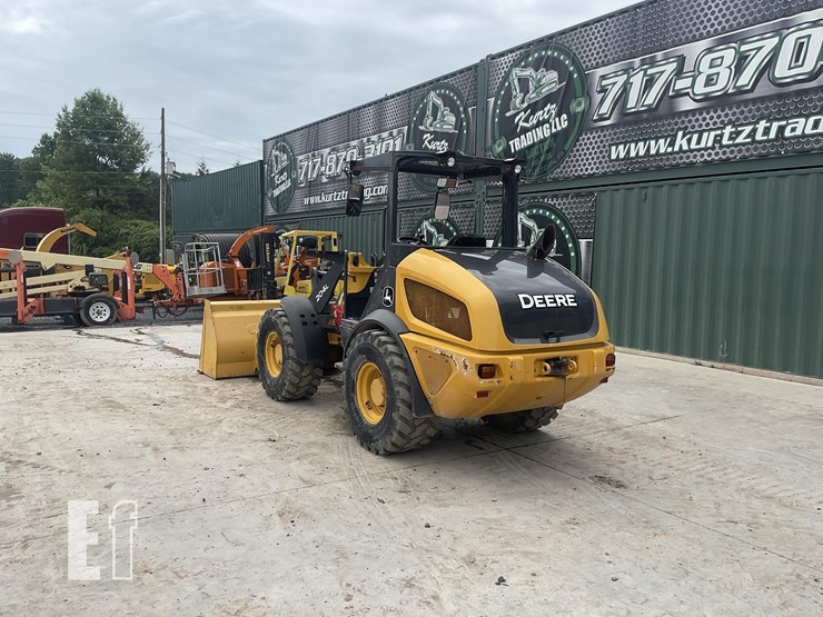 2019-deere-204l-image-2