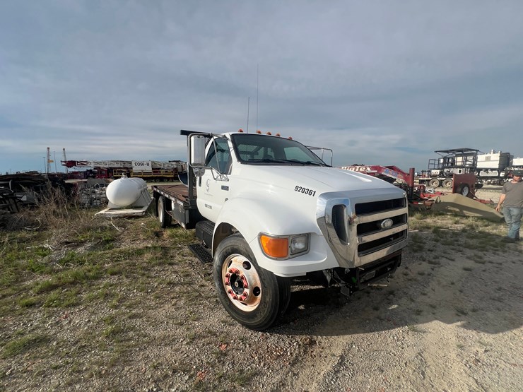 2007-ford-f650-image-3