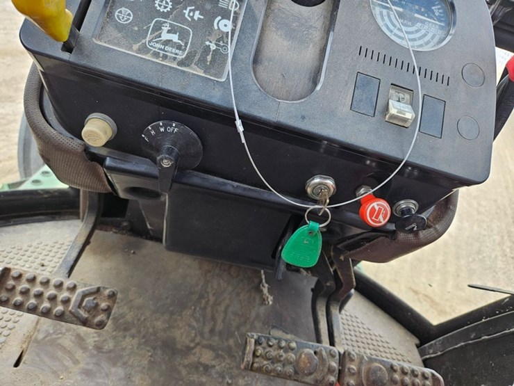 john-deere-2950-image-29