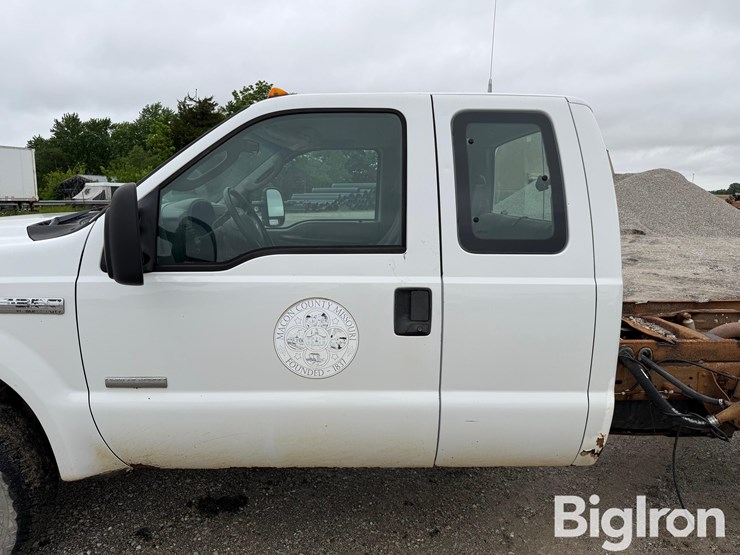 2006-ford-f350-image-11