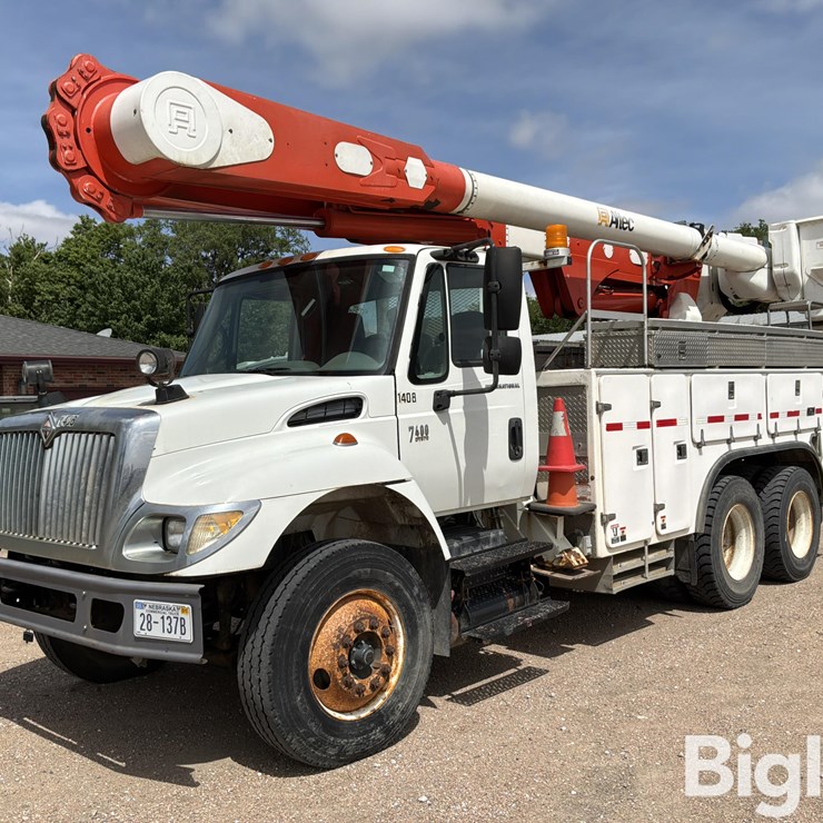 2007 INTERNATIONAL 7400